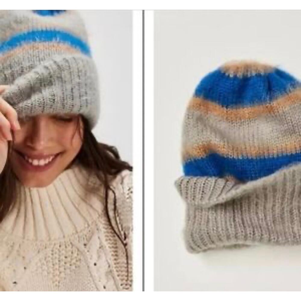NWT FREE PEOPLE Women’s Fuzzy Blue and Gray Striped Beanie
